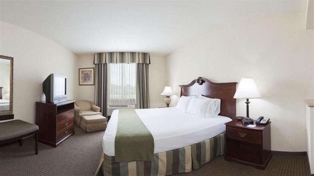 Holiday Inn Express Hotel & Suites Woodward Hwy 270 By Ihg Esterno foto
