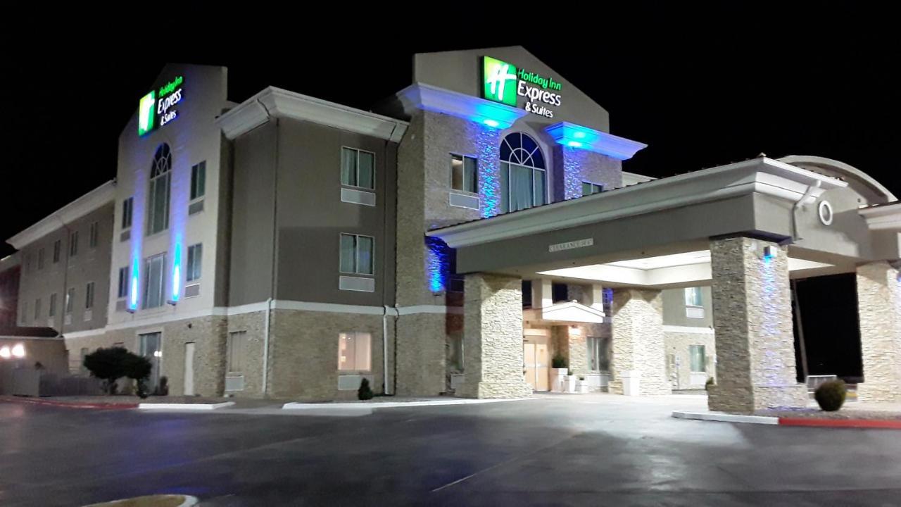 Holiday Inn Express Hotel & Suites Woodward Hwy 270 By Ihg Esterno foto