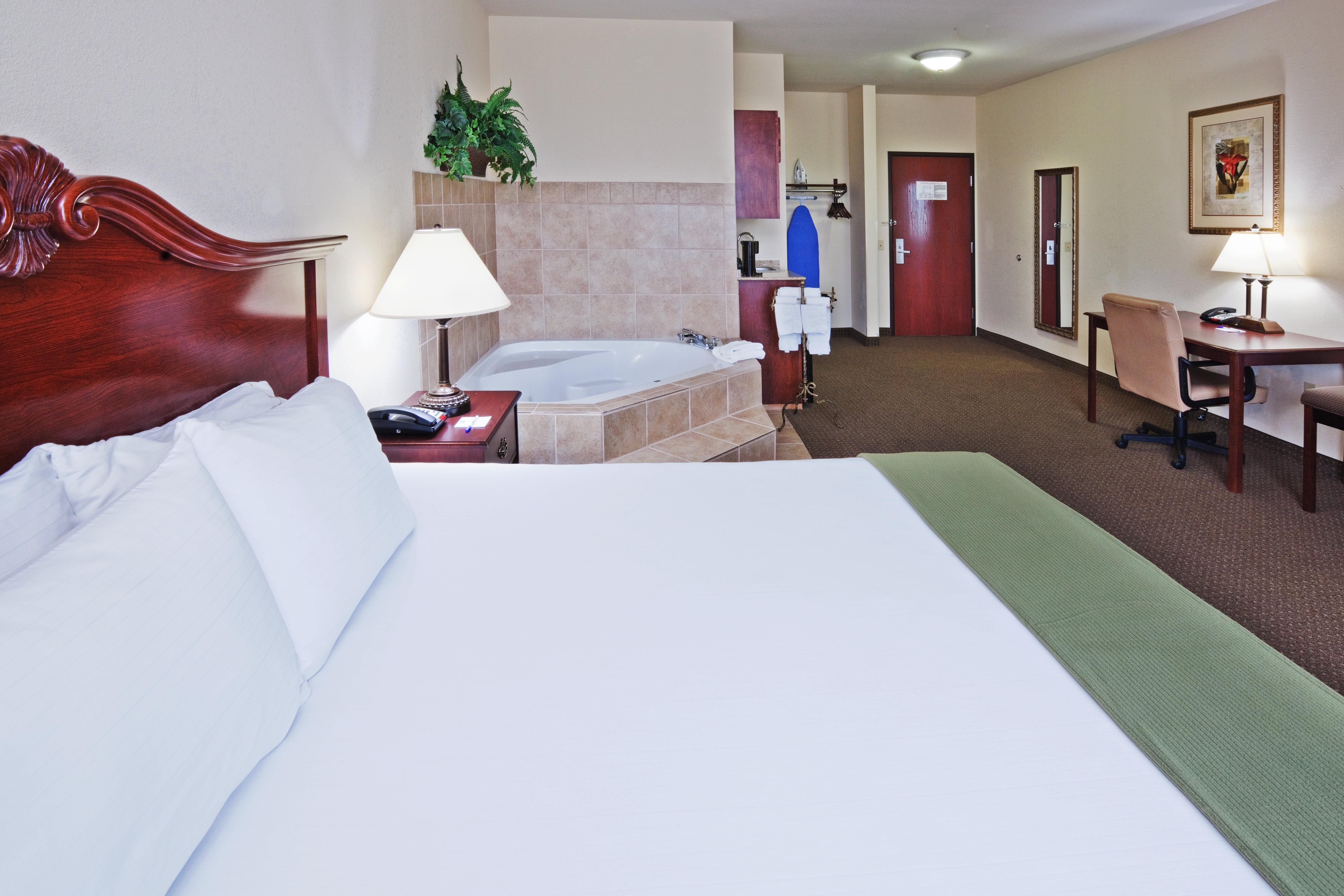 Holiday Inn Express Hotel & Suites Woodward Hwy 270 By Ihg Esterno foto