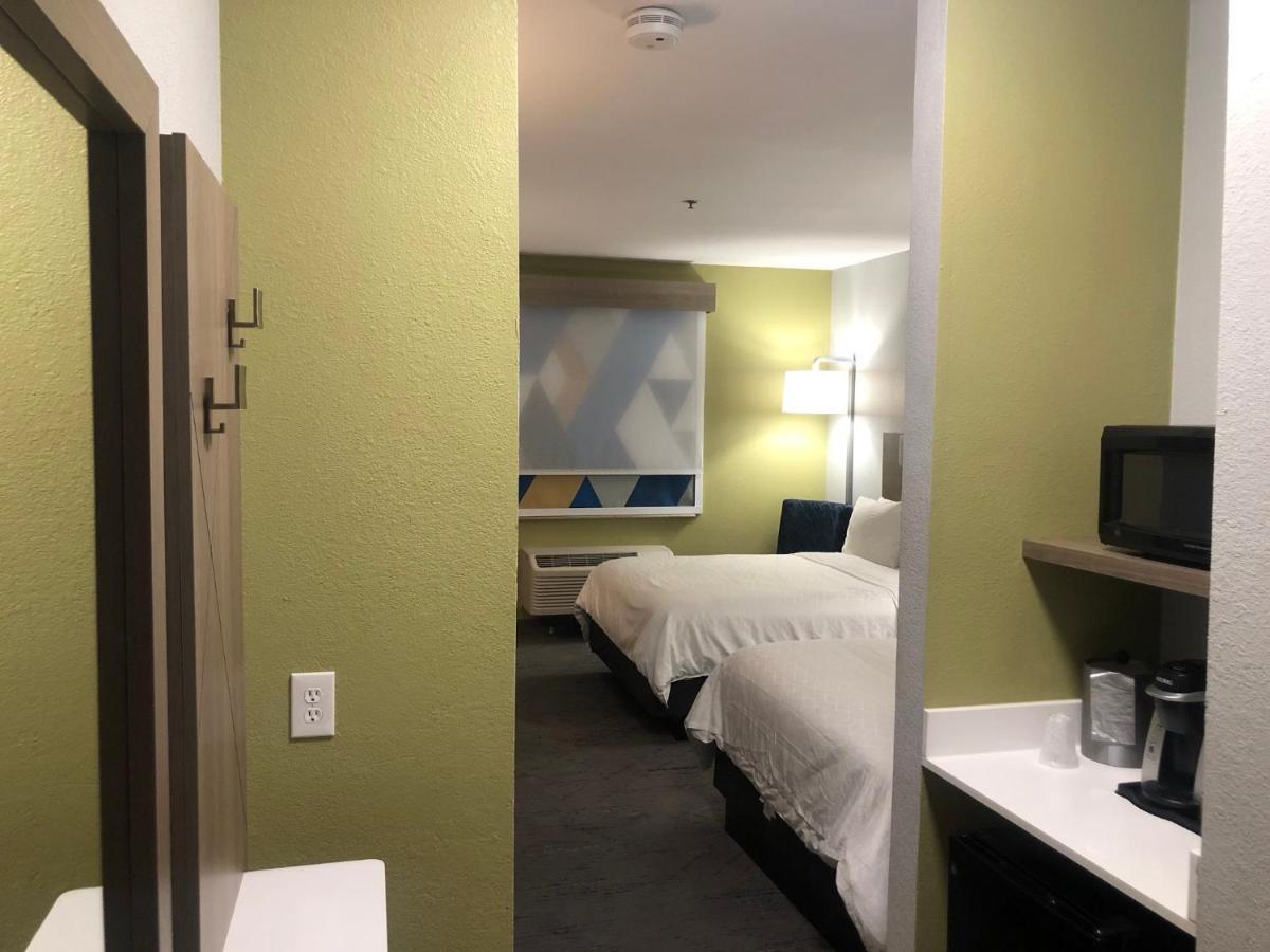 Holiday Inn Express Hotel & Suites Woodward Hwy 270 By Ihg Esterno foto