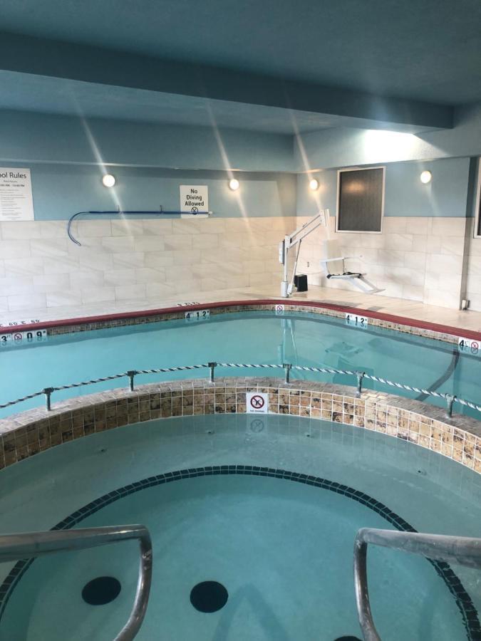 Holiday Inn Express Hotel & Suites Woodward Hwy 270 By Ihg Esterno foto