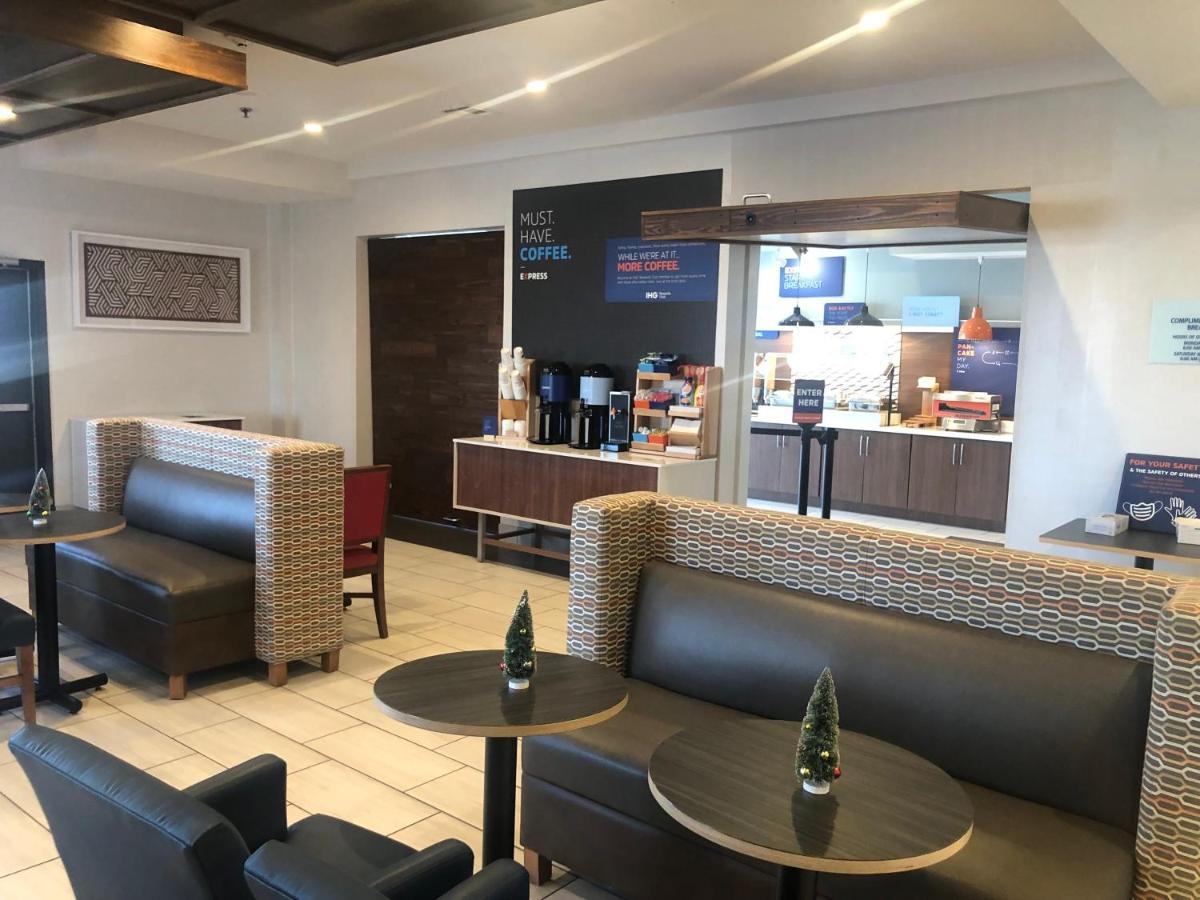 Holiday Inn Express Hotel & Suites Woodward Hwy 270 By Ihg Esterno foto