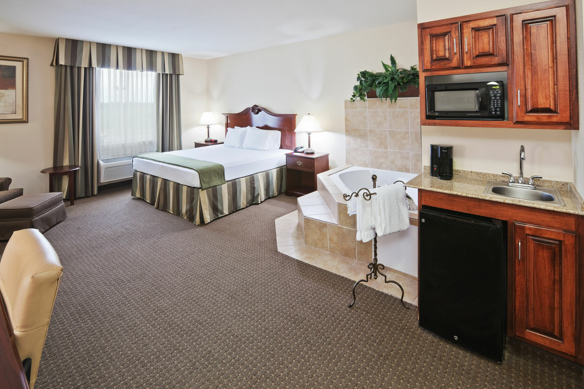 Holiday Inn Express Hotel & Suites Woodward Hwy 270 By Ihg Esterno foto